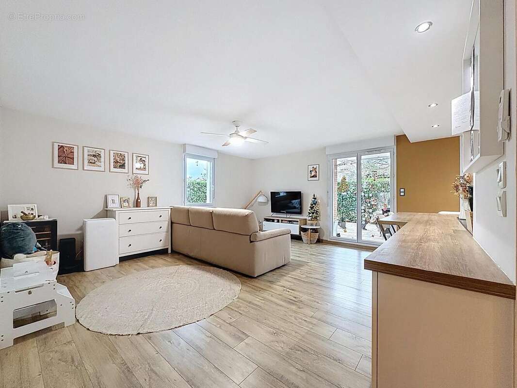 Photo 3 - Appartement à FROUZINS