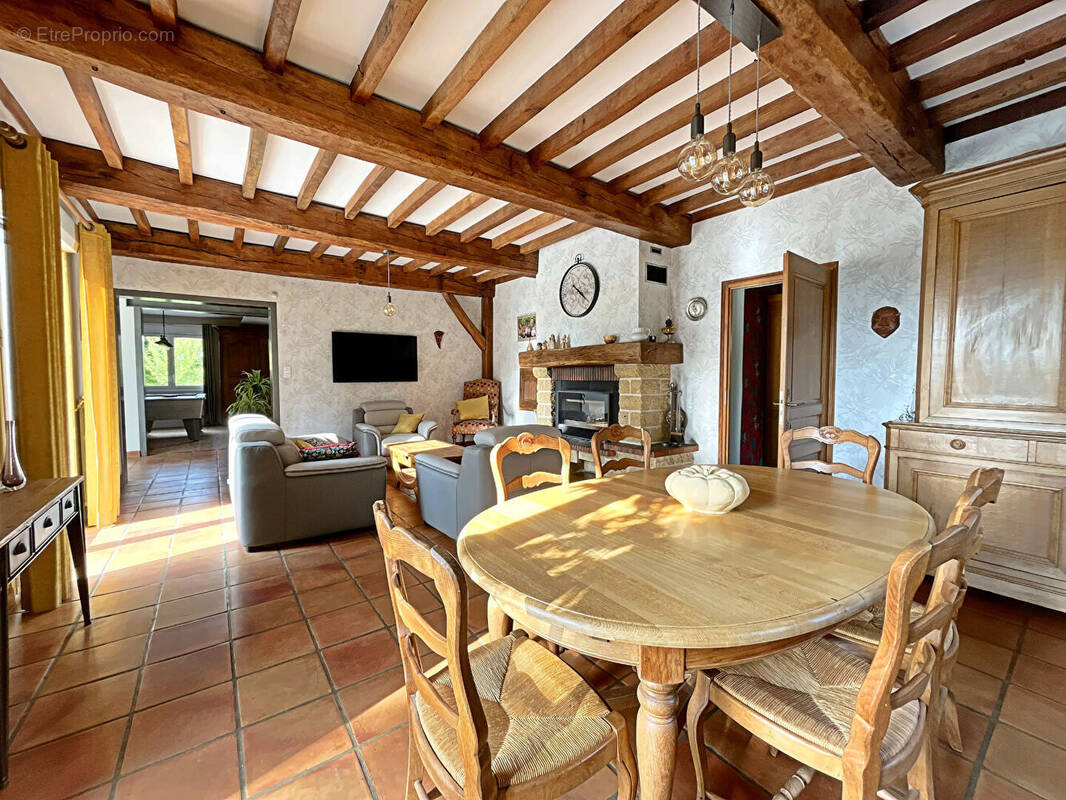 Maison à SIGNY-L'ABBAYE