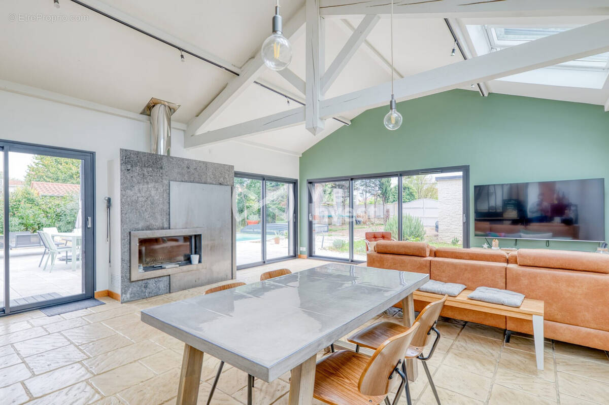 Maison à DECINES-CHARPIEU