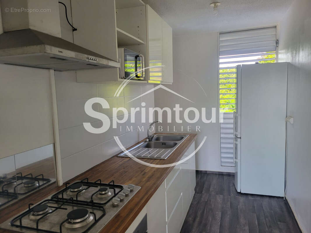 Appartement à CAPESTERRE-BELLE-EAU