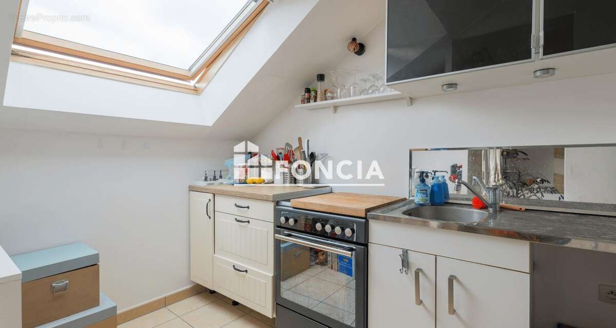 Appartement à EMERAINVILLE