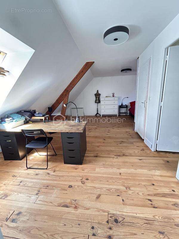 Maison familiale 110 m² - Terrain 968 m² - Claye-Souilly- Quartier recherché - photo 8