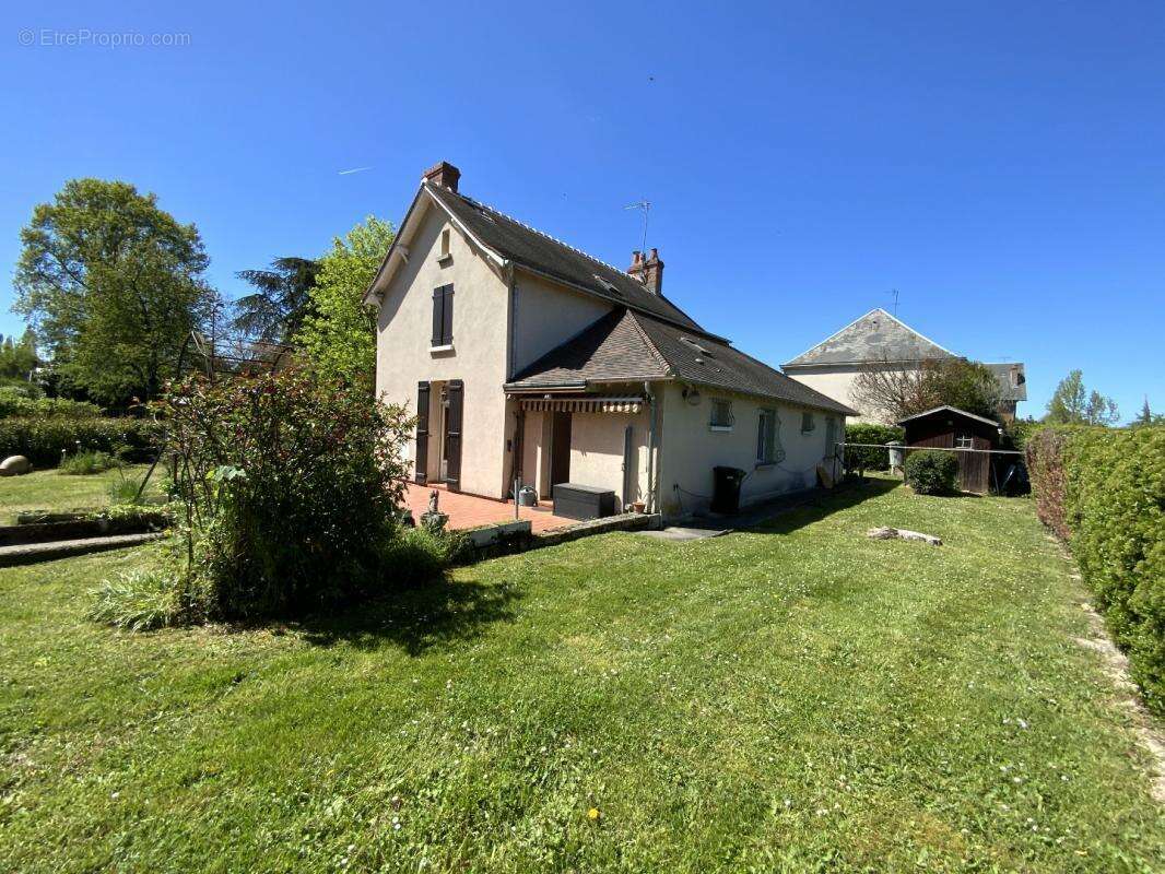 Maison à GENOUILLAC