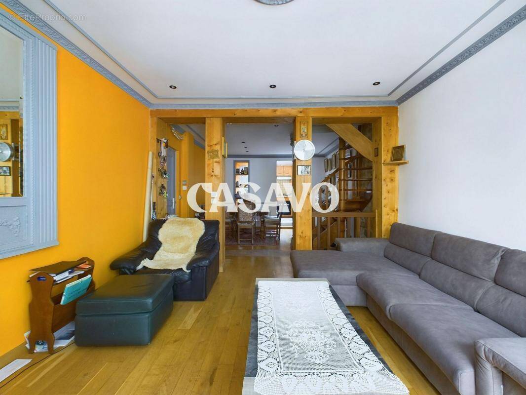 Appartement à PARIS-14E