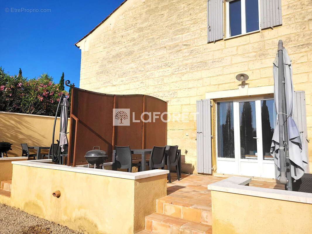 Mas en pierre composé de 3 appartements + parcelle de terrain nue 1833 m² - photo 4