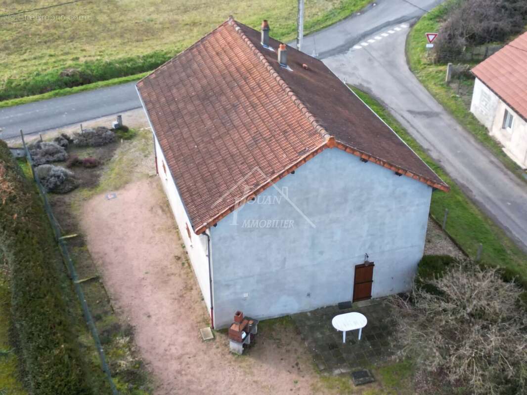 Maison à VARENNES-SUR-ALLIER