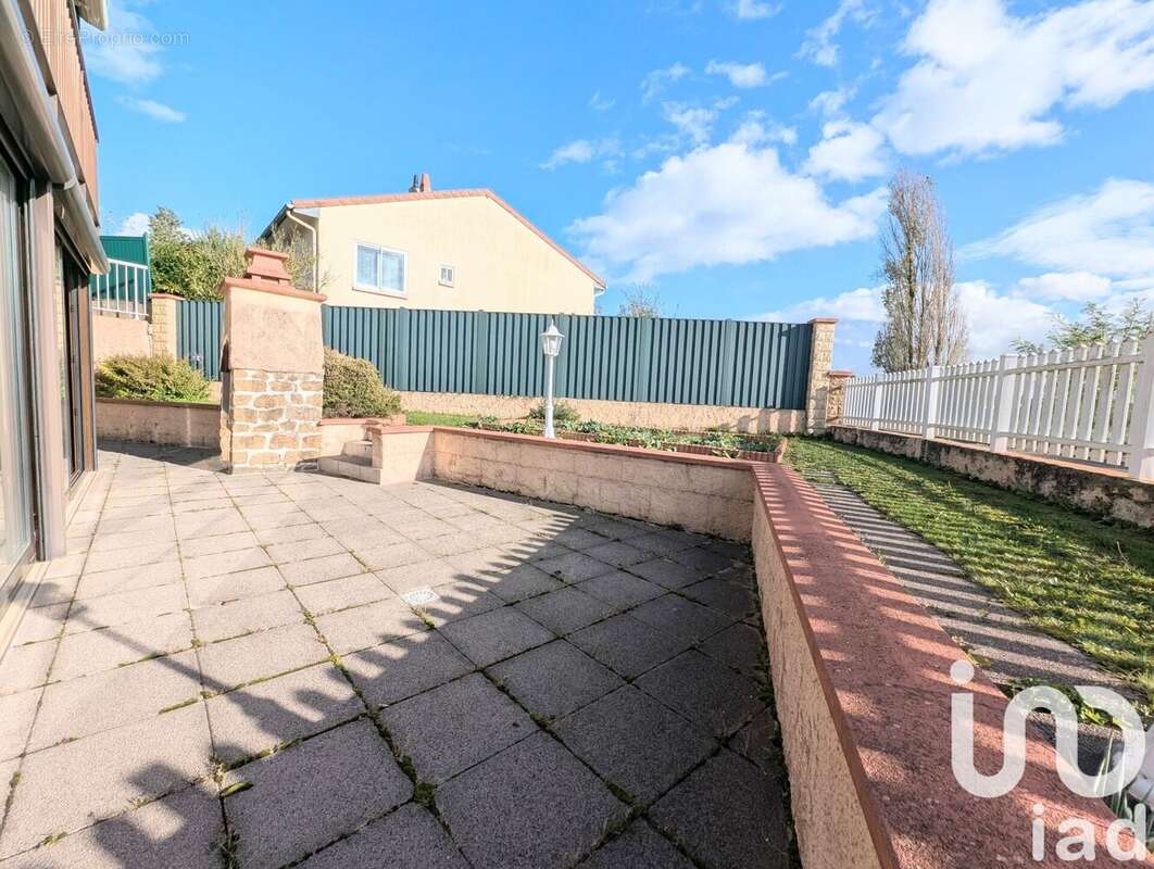 Maison 149 m² à Pouilly  - photo 4