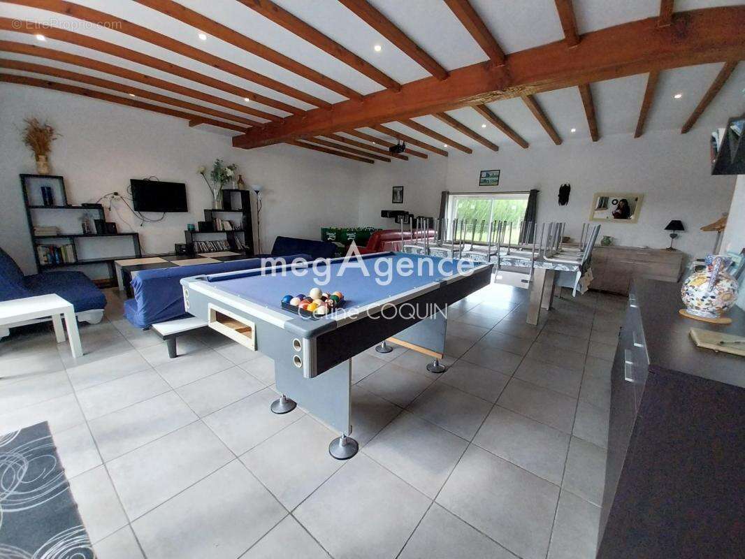 Maison à SAINT-QUANTIN-DE-RANCANNE