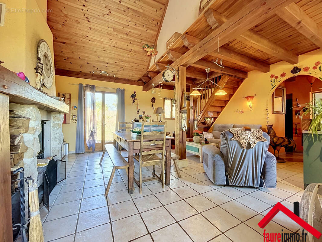 Maison à CUBLAC