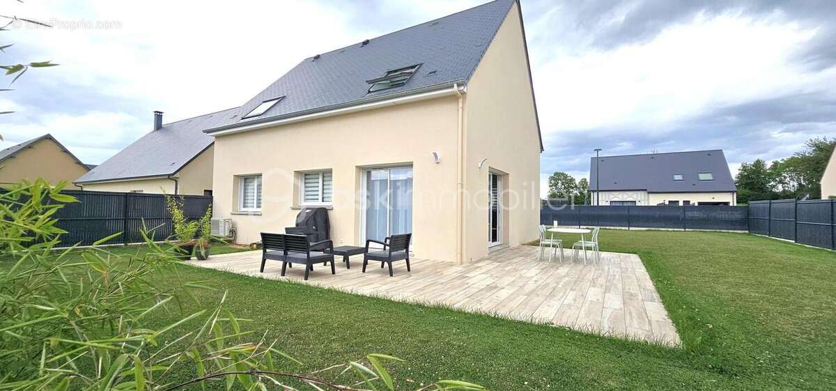 Maison à PONT-L&#039;EVEQUE