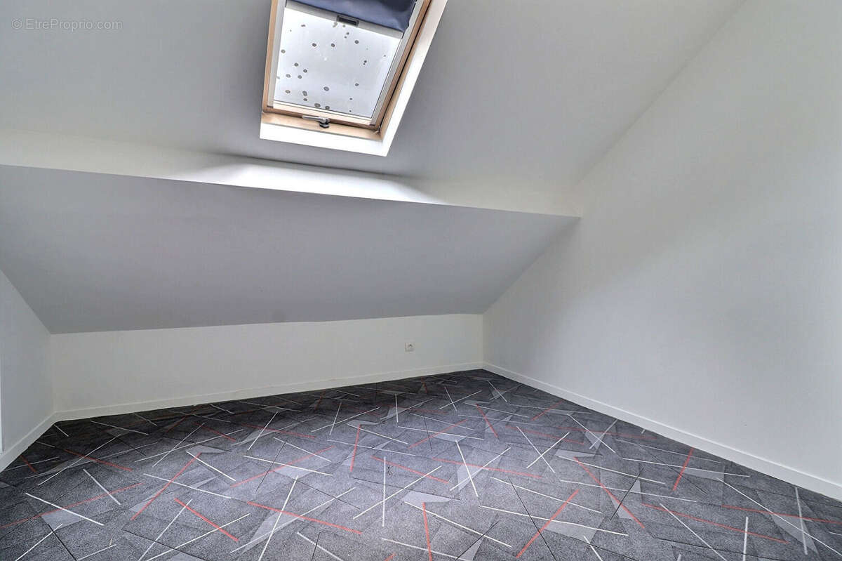 Maison à SAINT-GRATIEN