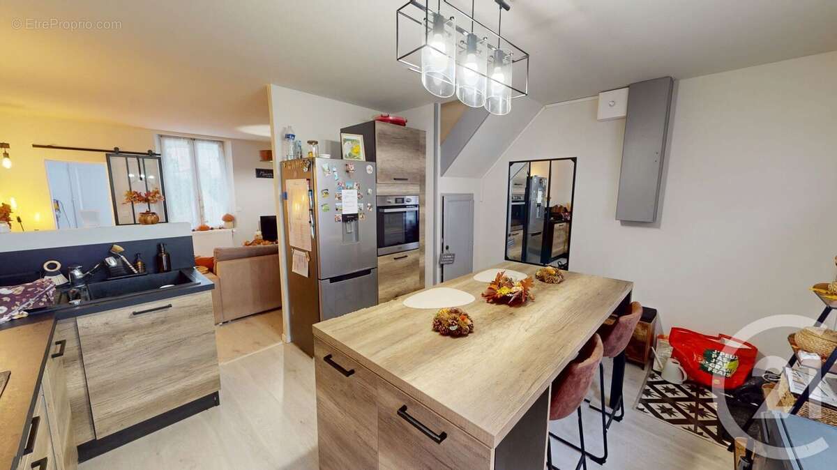 Maison à SAINT-QUENTIN