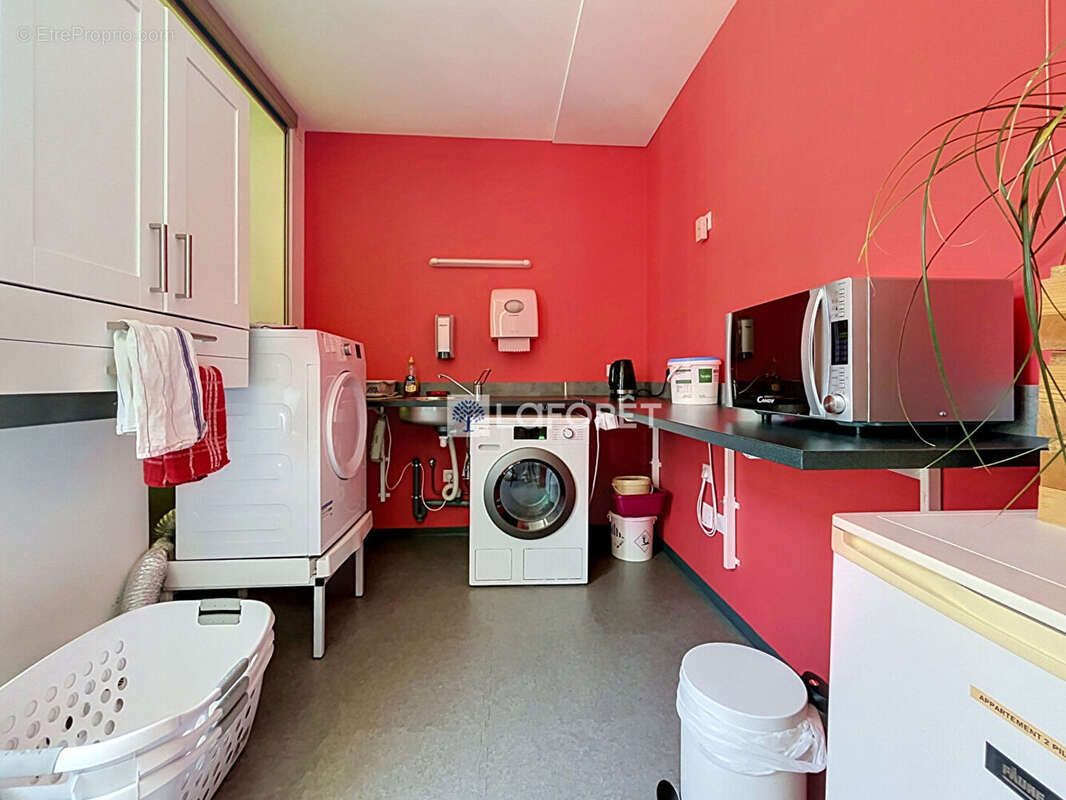 Immeuble 7 logements local commercial parking jardin Parthenay - photo 11
