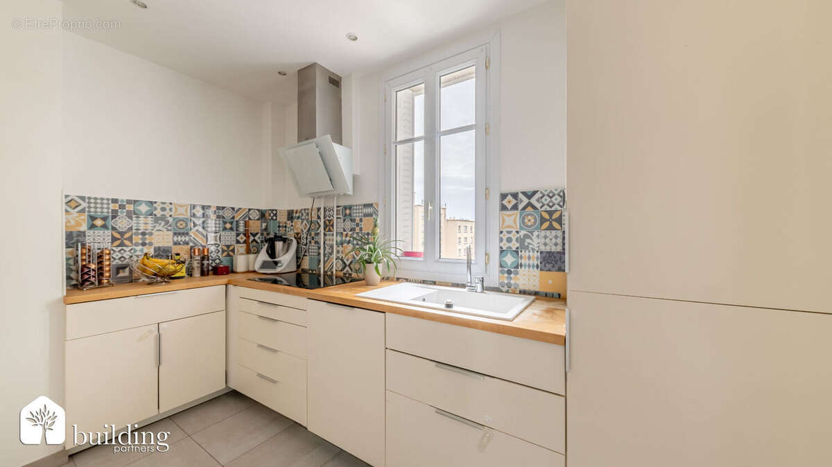 Appartement à COURBEVOIE