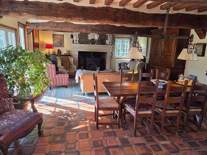Maison à BLANGY-LE-CHATEAU