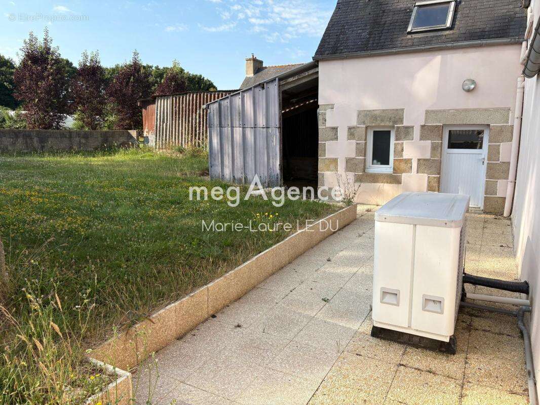 Maison rénovée avec garage et une dépendance en plus - photo 3