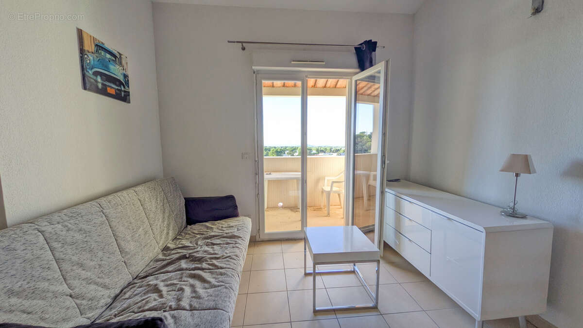 Appartement à SIGNES