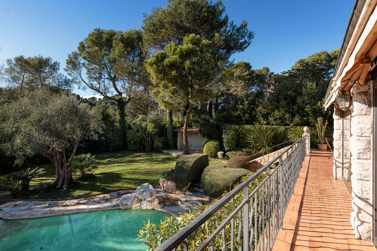 Maison à MOUGINS