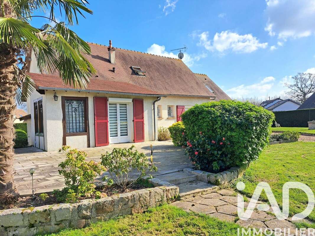 Photo 3 - Maison à HOUDAN