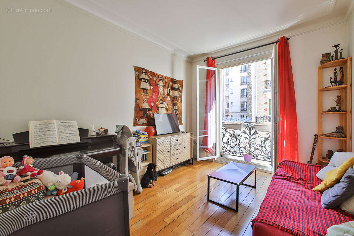 2 Pièces 34 M² -Immeuble Pierre de Taille PARIS 12 - photo 4