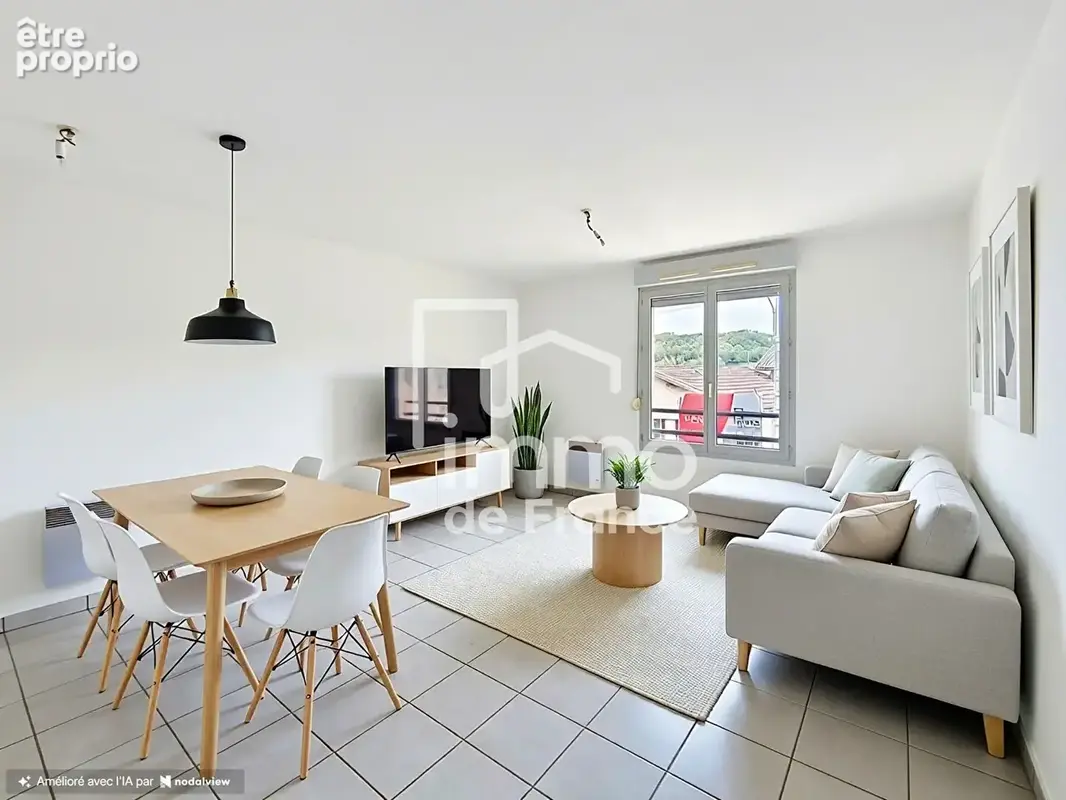 Appartement à VILLIEU-LOYES-MOLLON