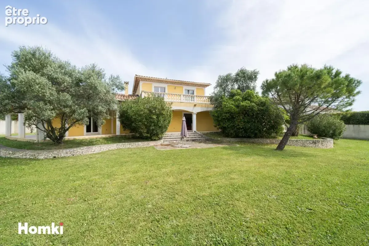 Magnifique Villa T7 de 190 m² avec mazet de 50m² à Bagard 30140 - photo 1
