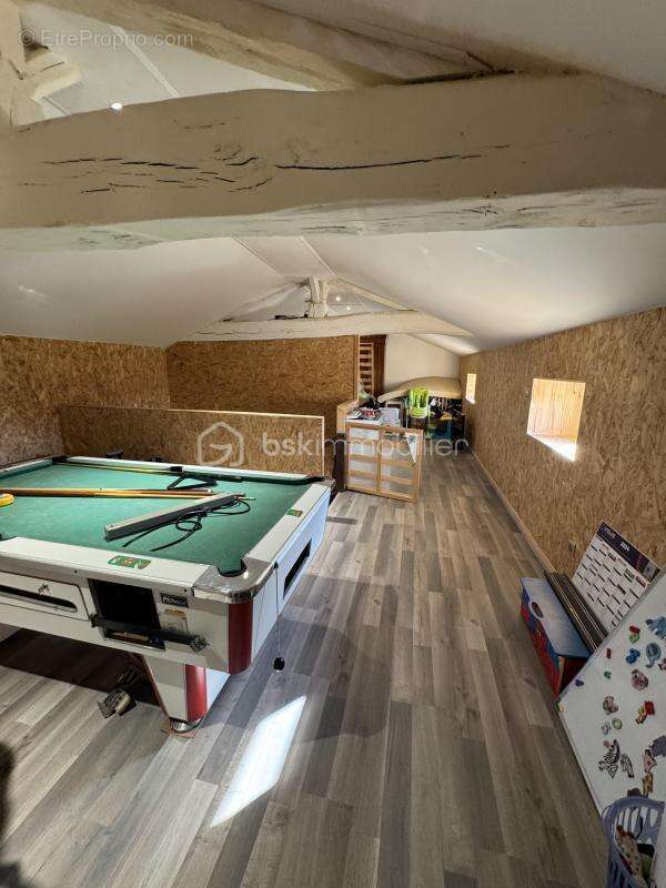 Maison à SAINT-DENIS-DE-CABANNE