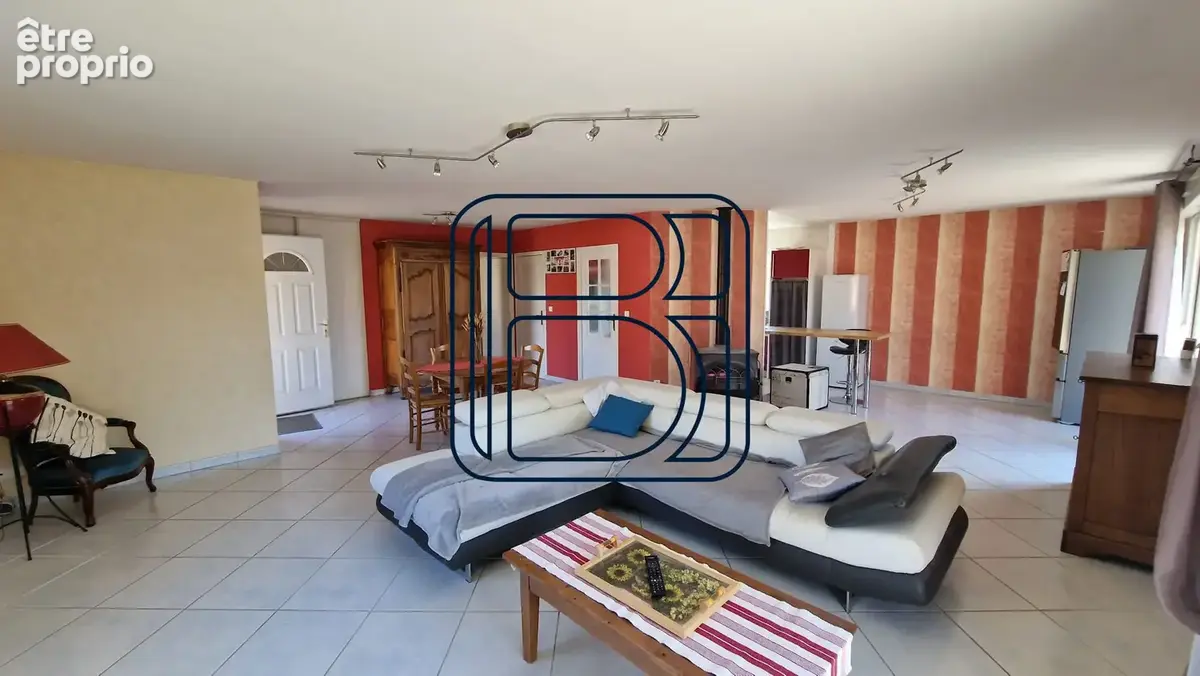 Maison 137 m² à Pont-Du-Chateau  - photo 3