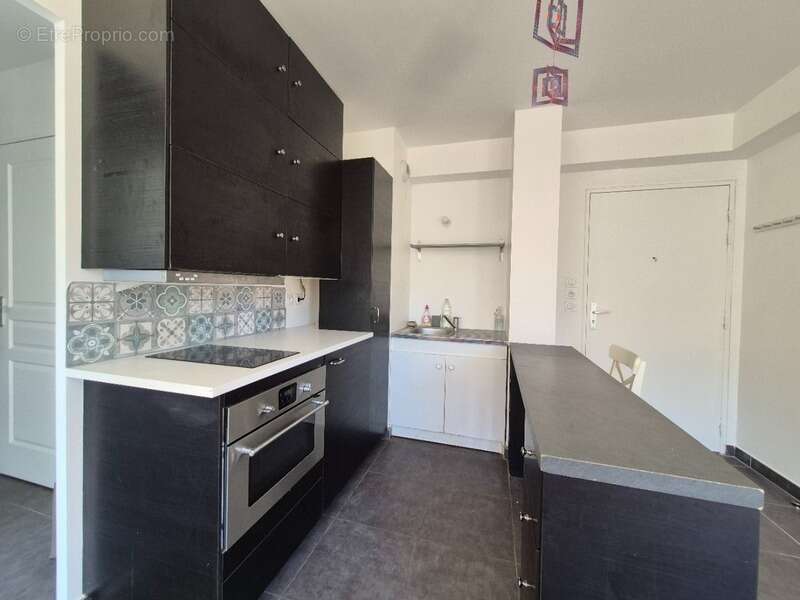 Appartement à MARSEILLE-16E
