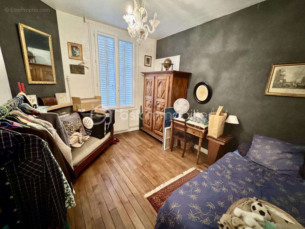 Maison à SAINT-CYR-SUR-LOIRE