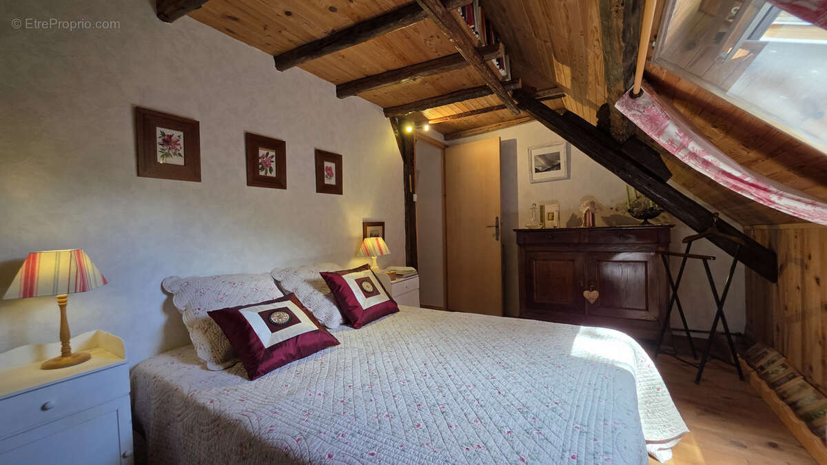 Maisonnette de village mitoyenne T5 dans un hameau préservé à 15 min de Briançon - photo 9