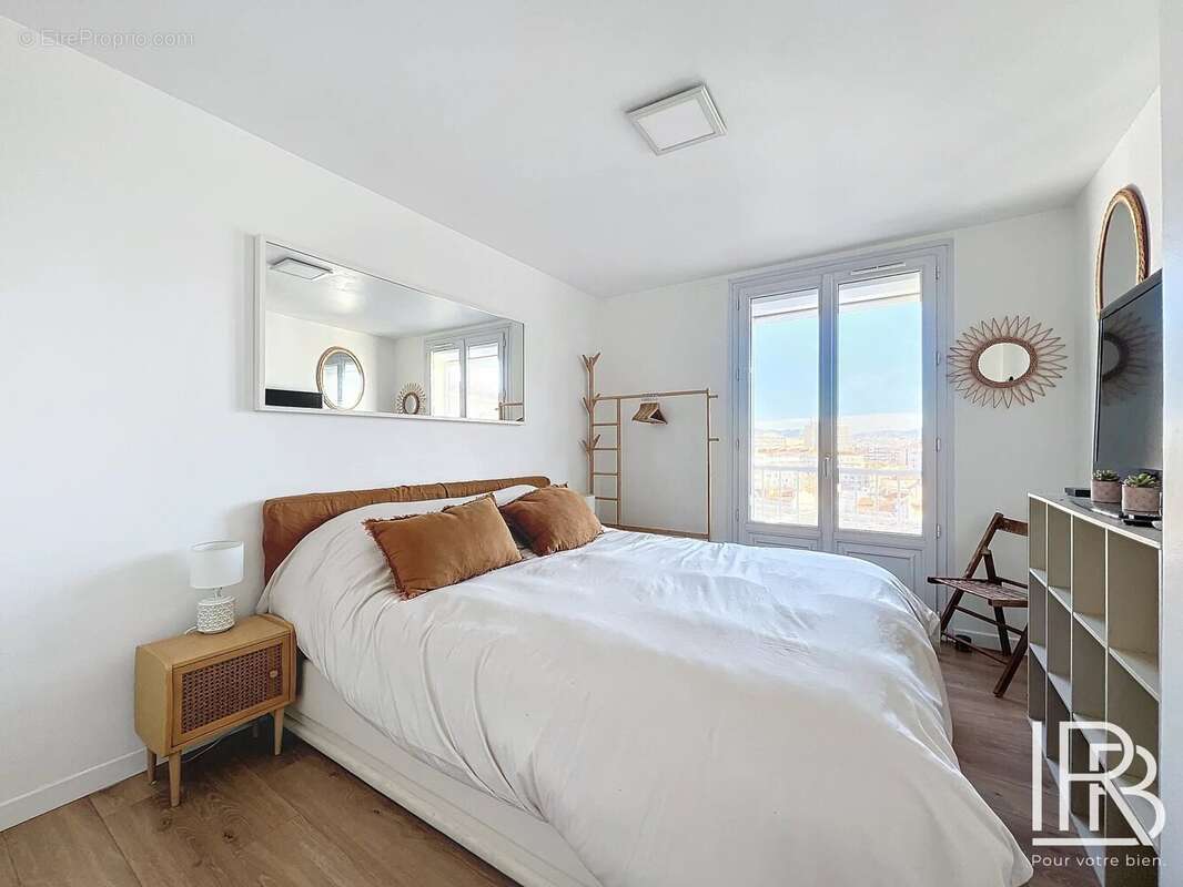 Appartement à MARSEILLE-7E