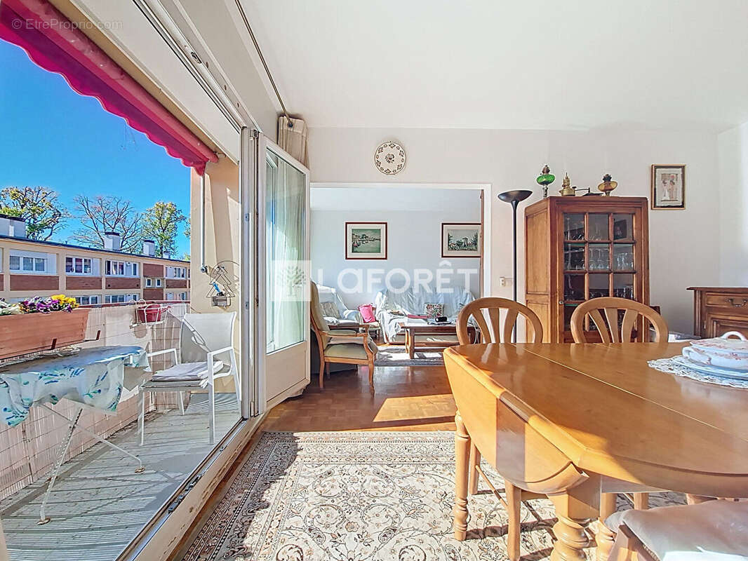 Appartement à VERNEUIL-SUR-SEINE