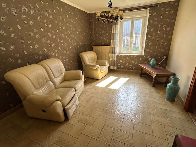 Maison à LONGLAVILLE