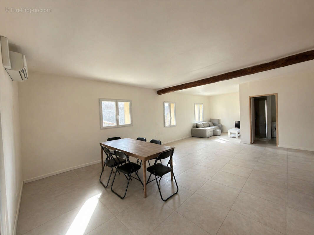 Maison à UZES
