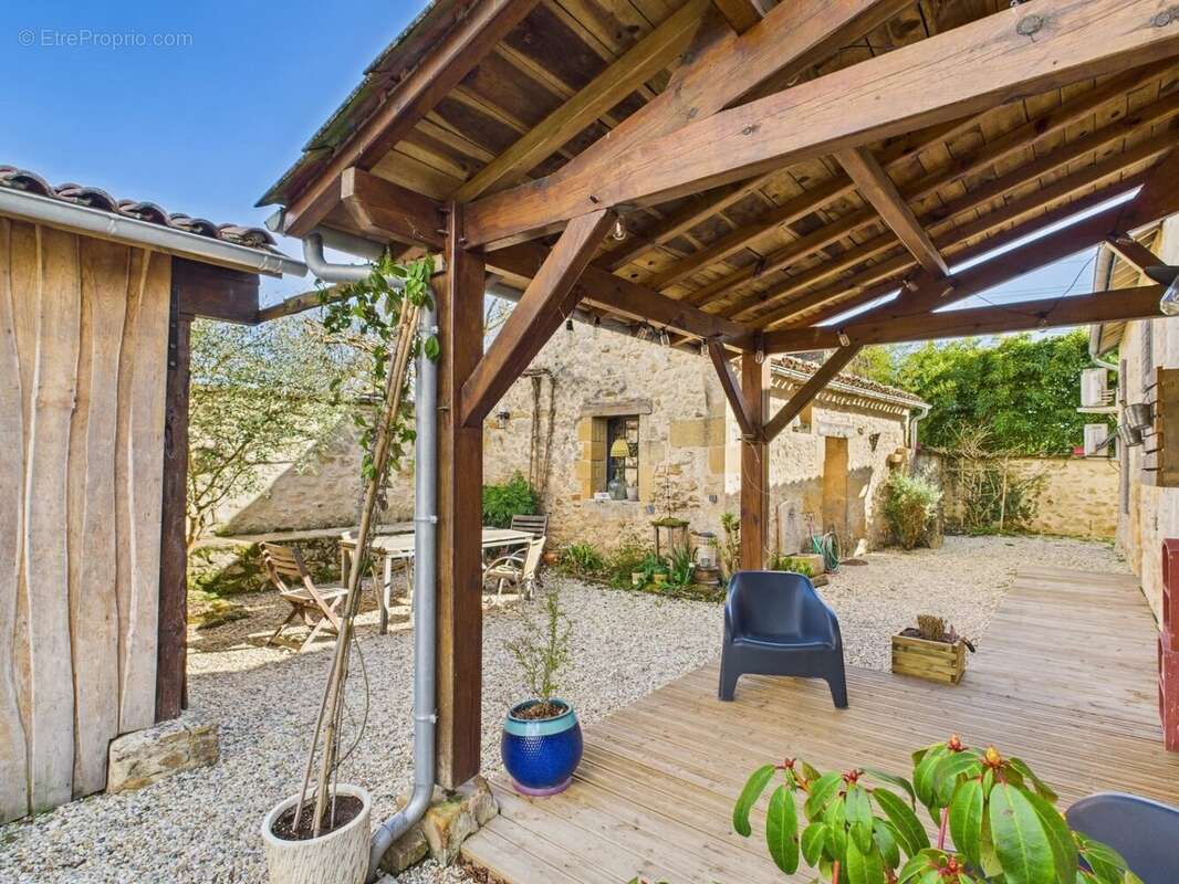 Maison à MOULEYDIER