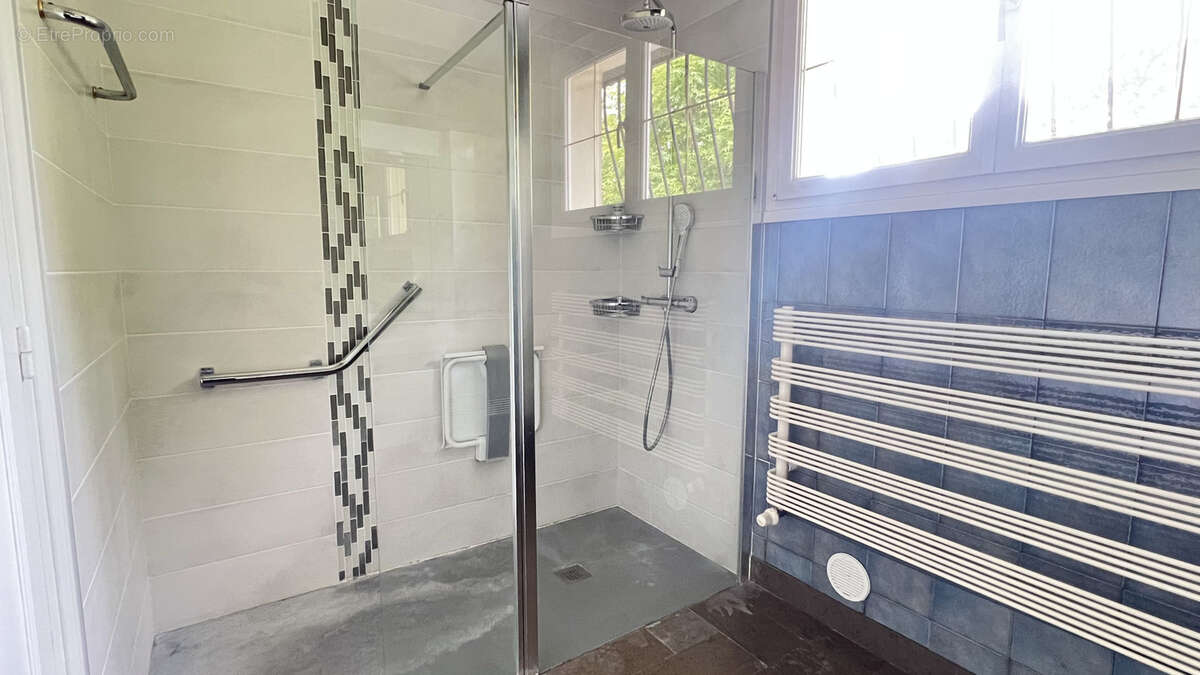 Maison à LADOIX-SERRIGNY