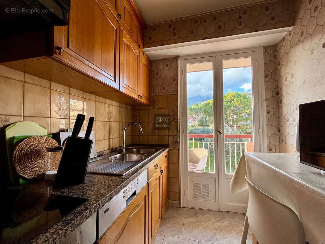 Appartement à ROQUEBRUNE-CAP-MARTIN
