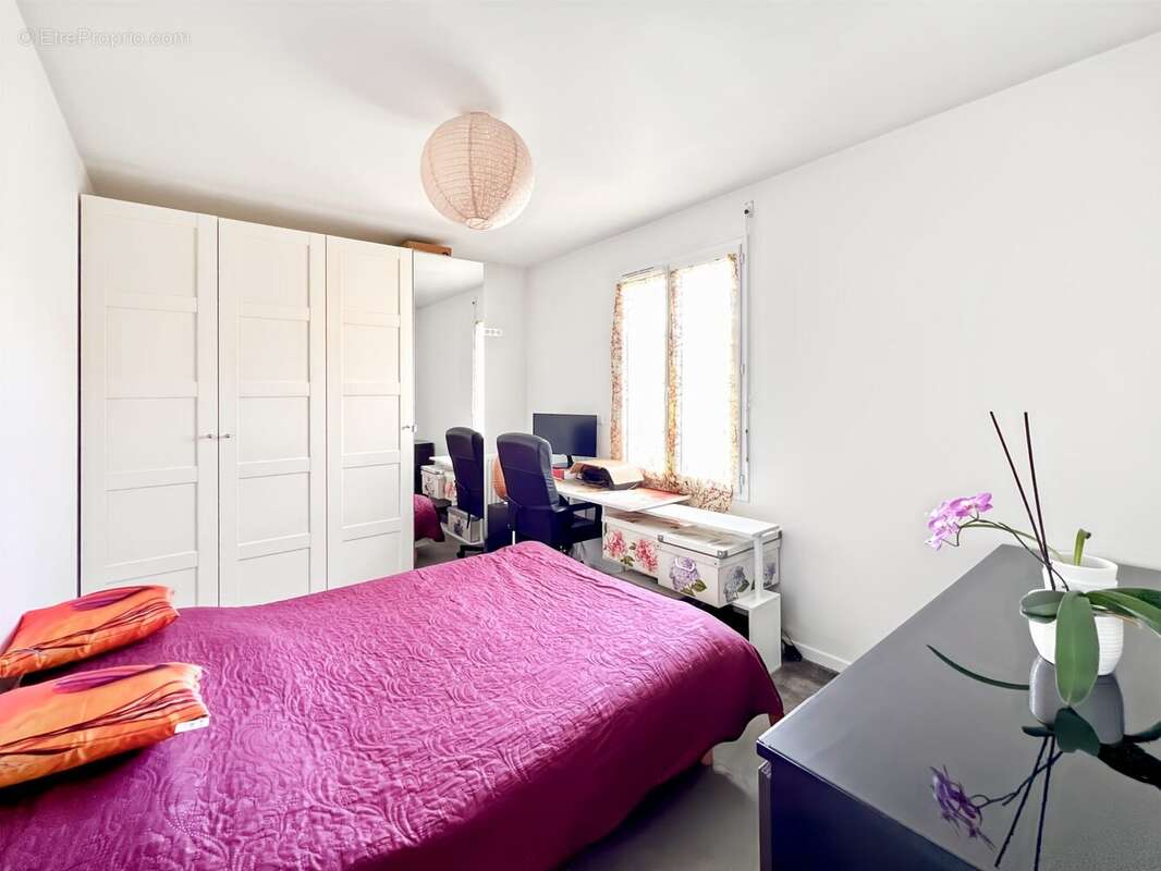 Maison à L'HAY-LES-ROSES