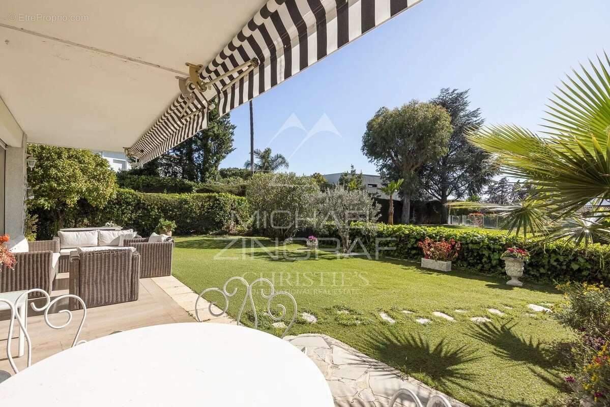 Appartement à CANNES