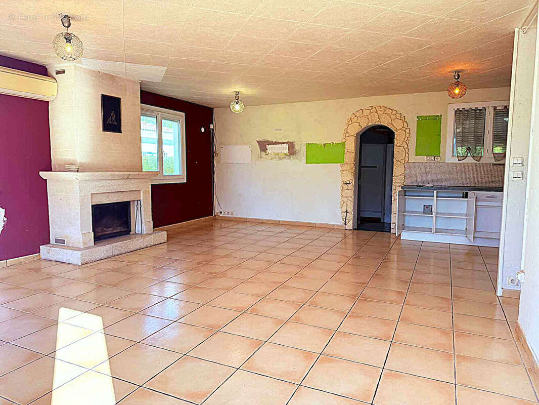 Maison à SAINT-LOUBES