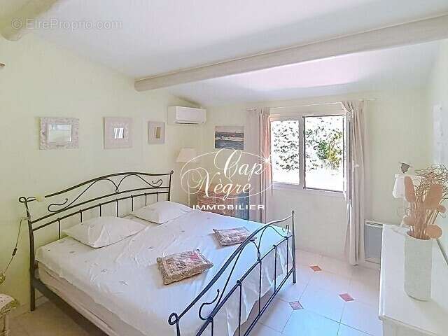 Villa de charme avec garage à vendre dans les hauteurs de grimaud - golfe de saint tropez - photo 15