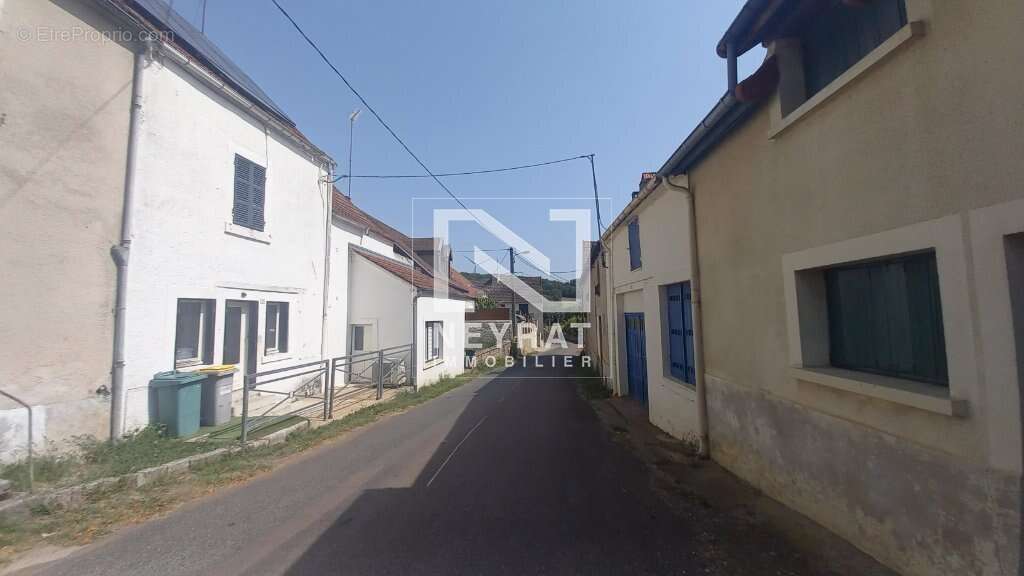 Maison à IVRY-EN-MONTAGNE