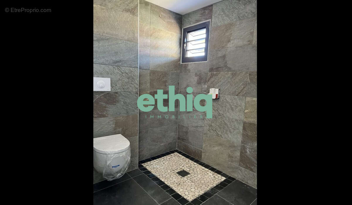 Maison à BAIE-MAHAULT