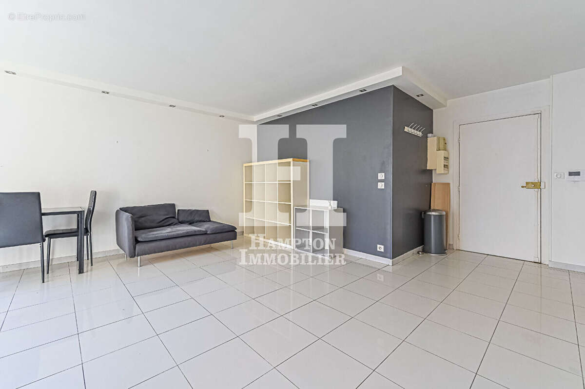 Appartement à PARIS-19E