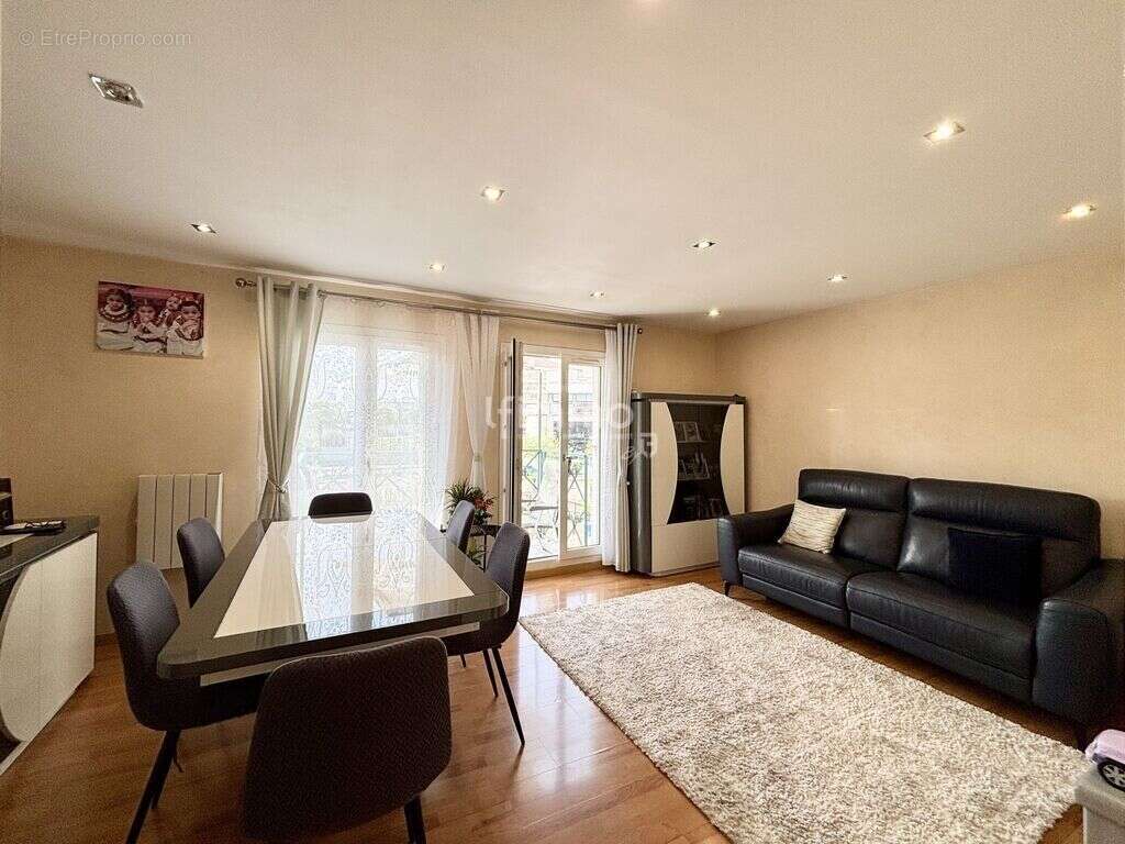 Appartement à MONTIGNY-LE-BRETONNEUX