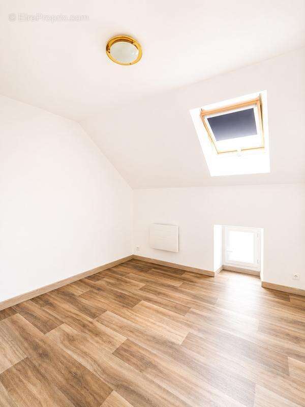 Appartement à LENCLOITRE