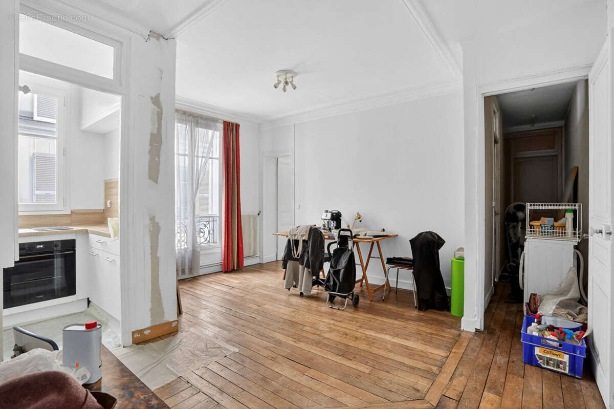 Appartement à PARIS-11E