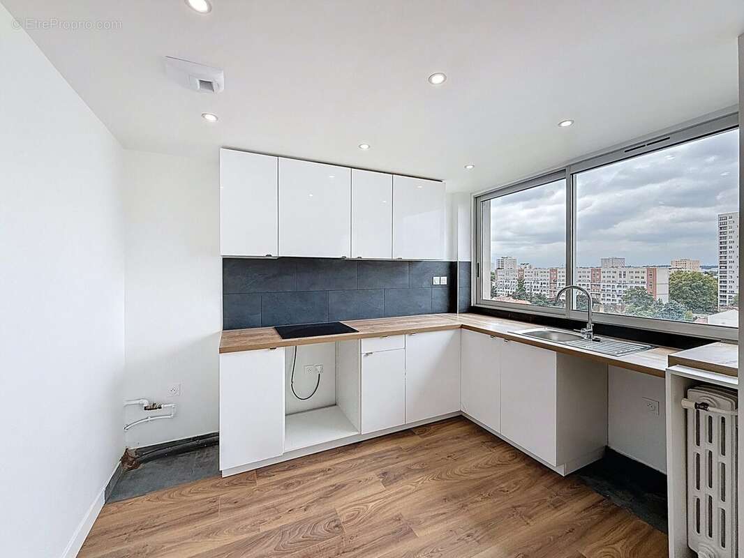 Appartement à MAISONS-ALFORT