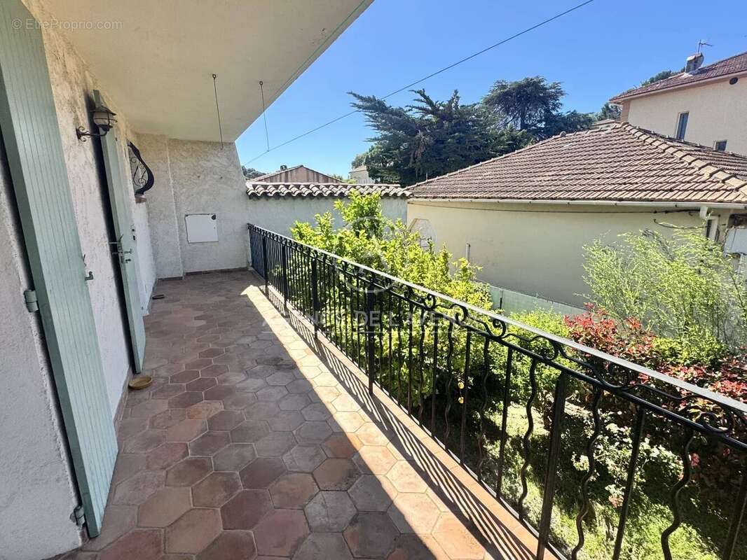 Villa t5 la seyne sur mer proche centre ville - photo 6